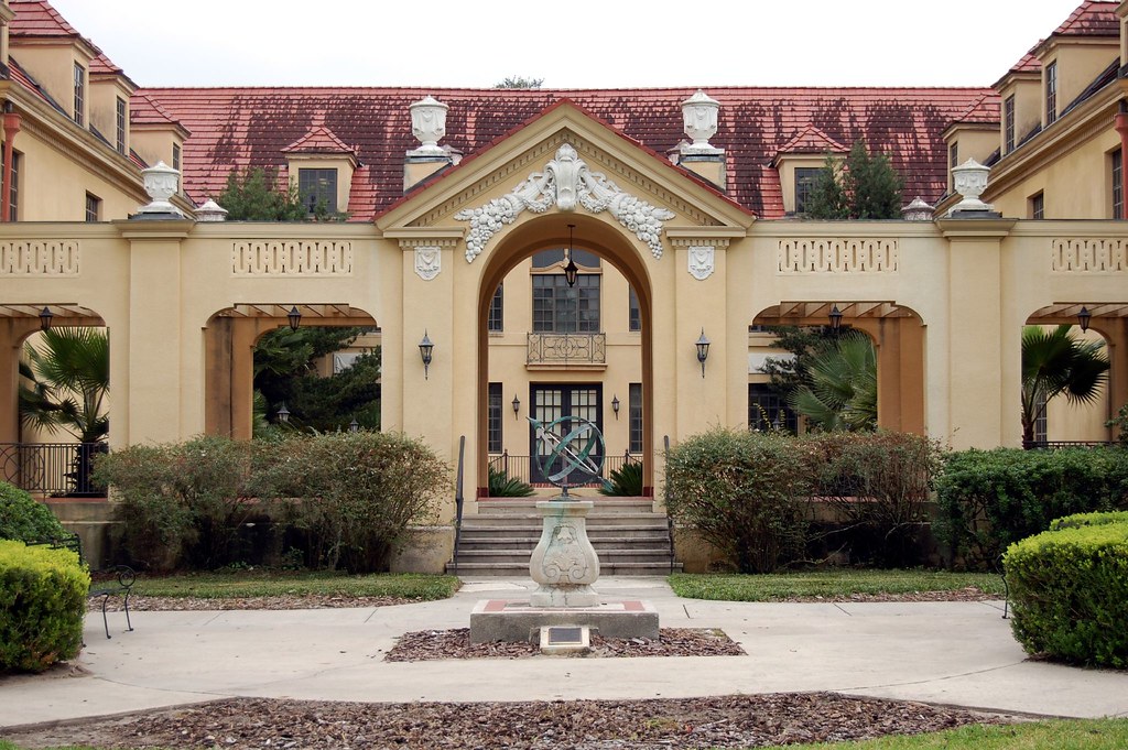 Thomas Center