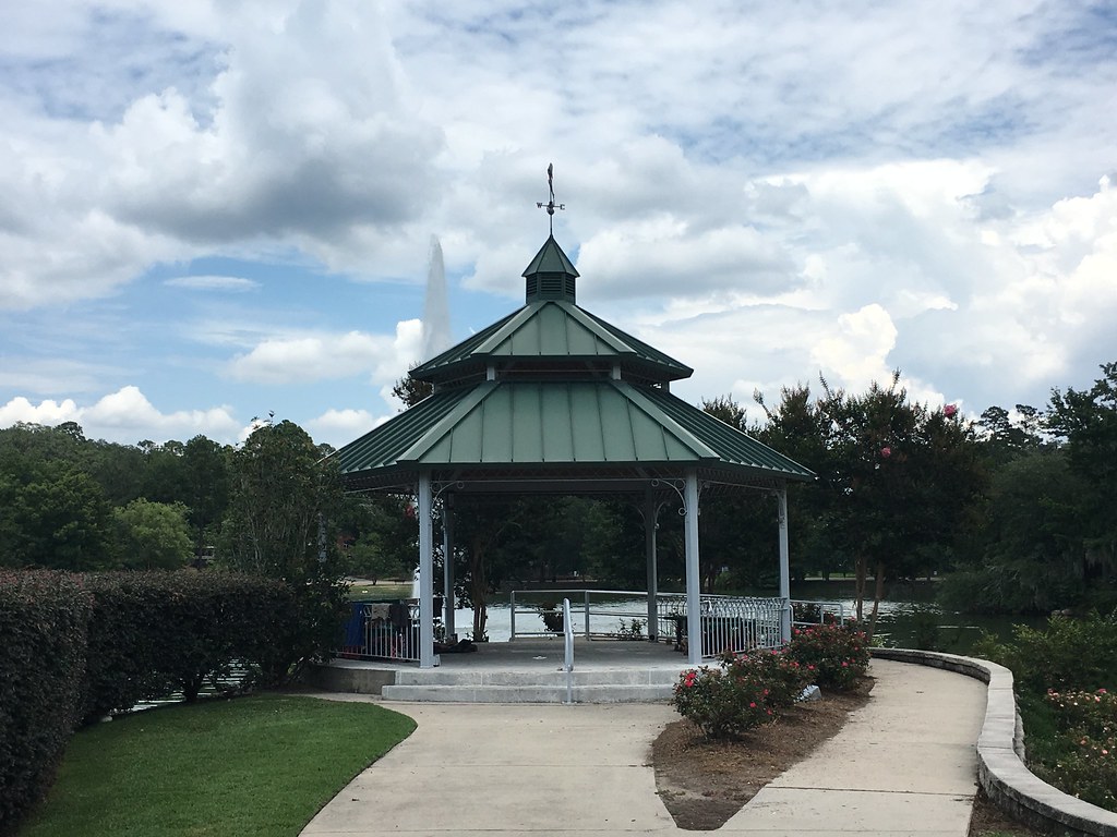 Lake Ella and Fred Drake Park