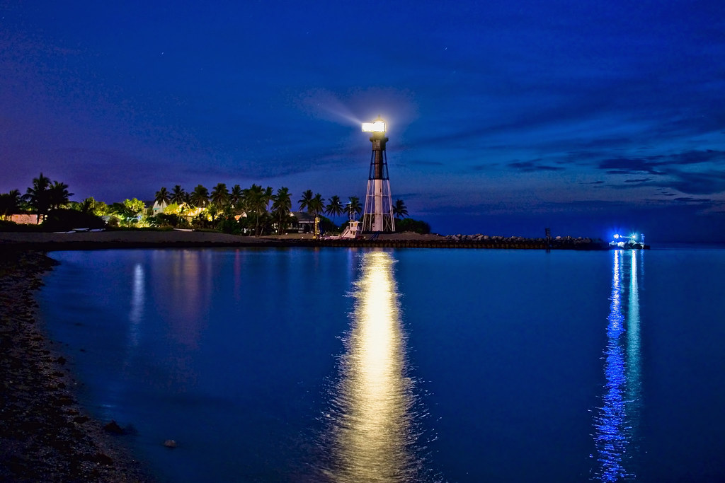 Hillsboro Inlet Lighthouse
