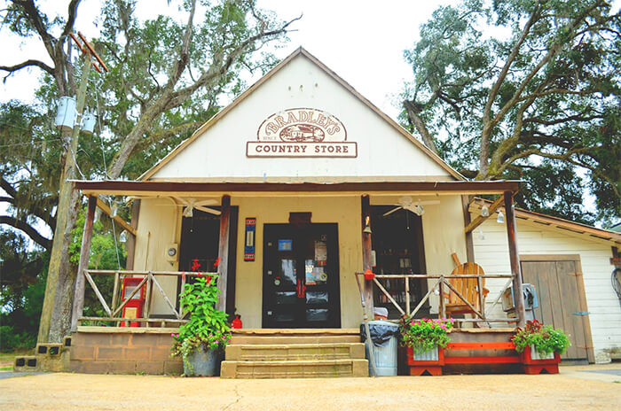 Bradley’s Country Store