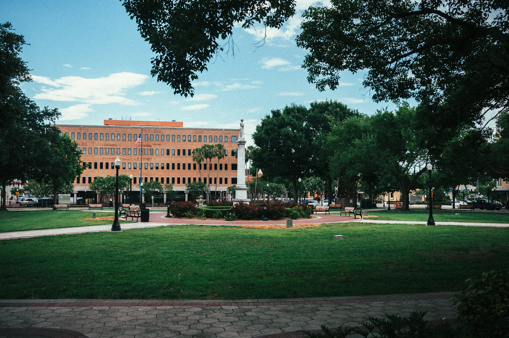 Munn Park Historic District