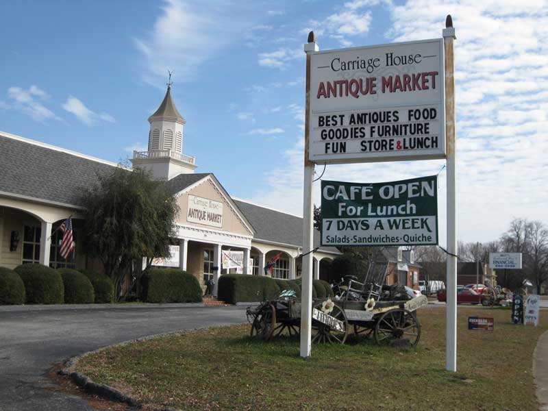 Carriage House Antique Market & Cafe
