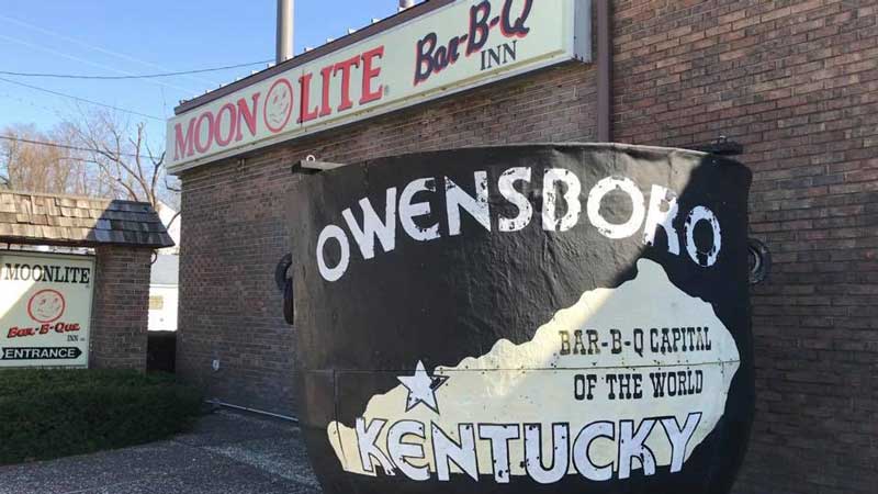 Moonlight Bar B Q Inn Owensboro, Kentucky