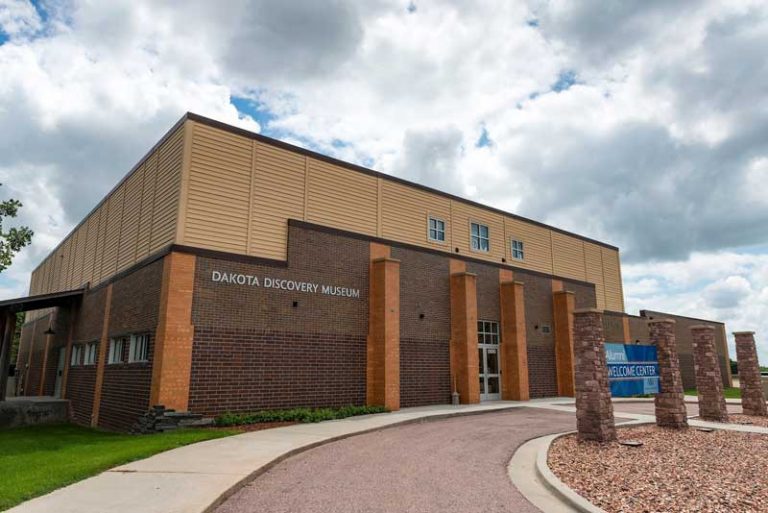 25 Best & Fun Things to Do In Mitchell (SD)