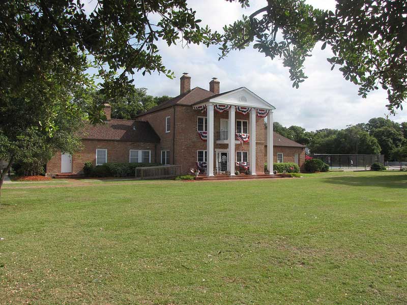 Fort Johnston-Southport Museum & Visitors Center