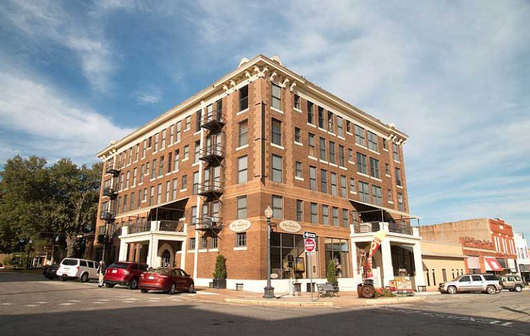 26 Best & Fun Things to Do in Palestine (TX) - The Tourist Checklist