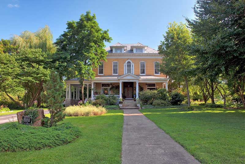 Beall Mansion Tour