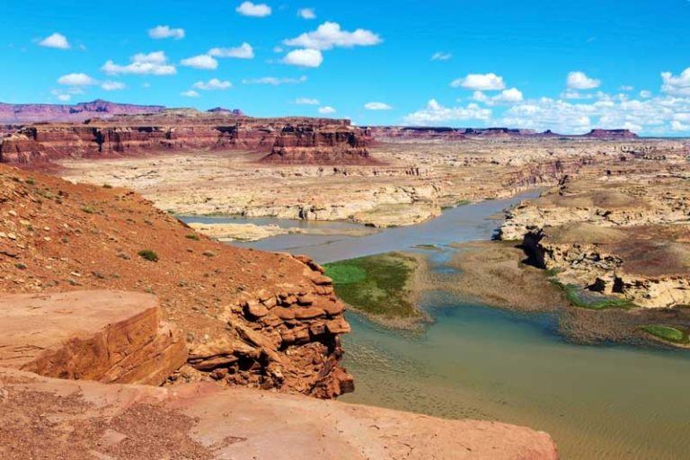 26 Best & Fun Things to Do in Lake Powell - The Tourist Checklist