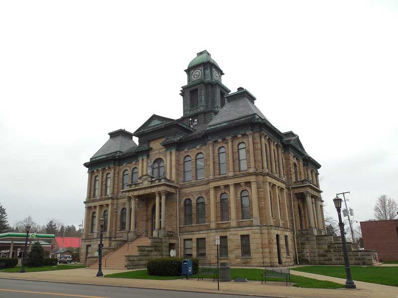 Holmes County Courthouse