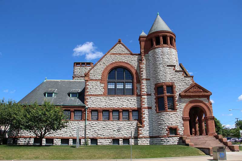 Hoyt Library