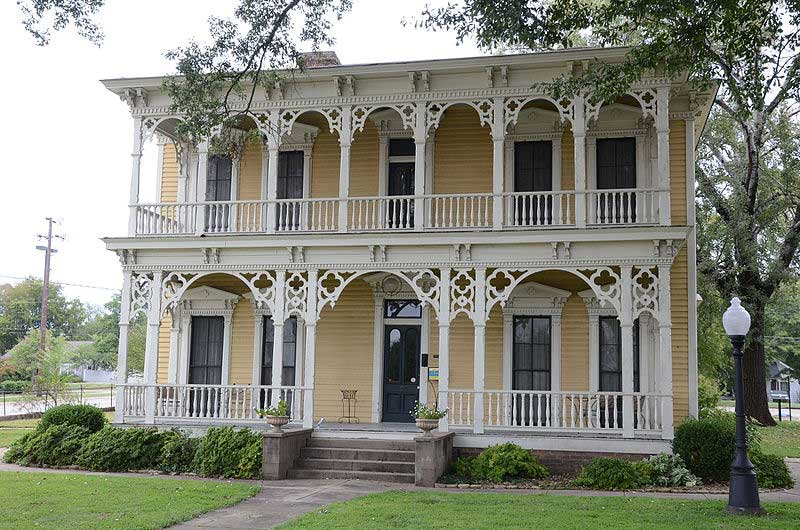 Historic Benjamin Clayton Black House and Art Gallery