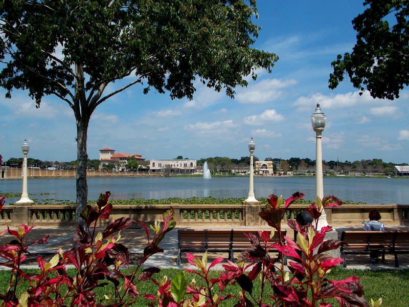 Lake Mirror Park 