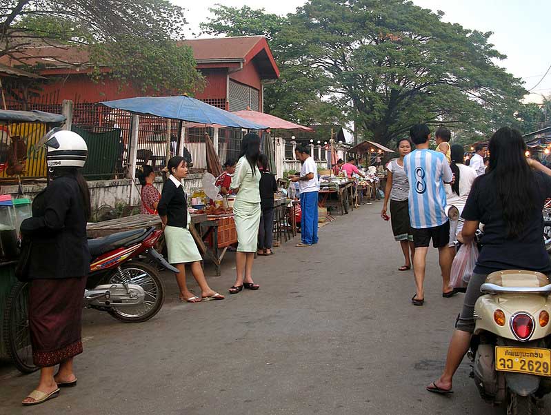 Ban Anou Night Market
