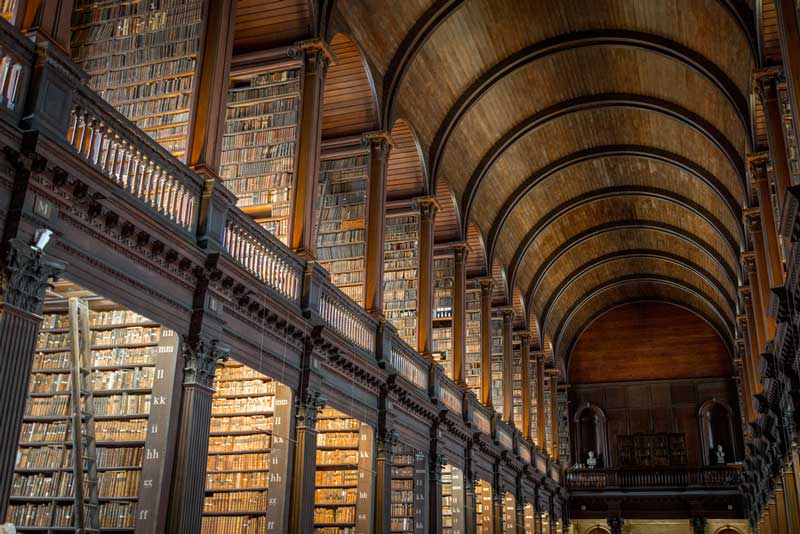 Trinity College Library 