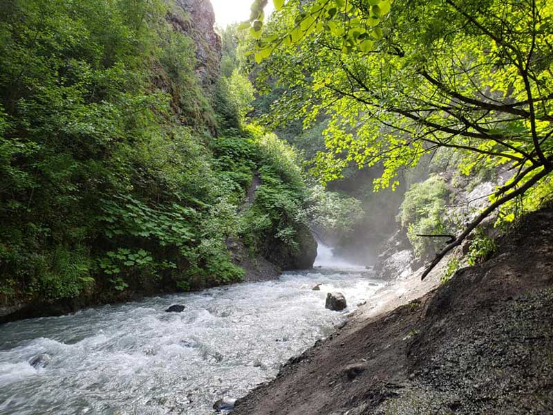 Thunderbird Falls