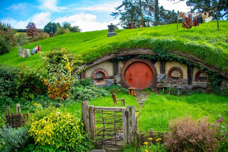 Hobbit Holes in Matamata, New Zealand