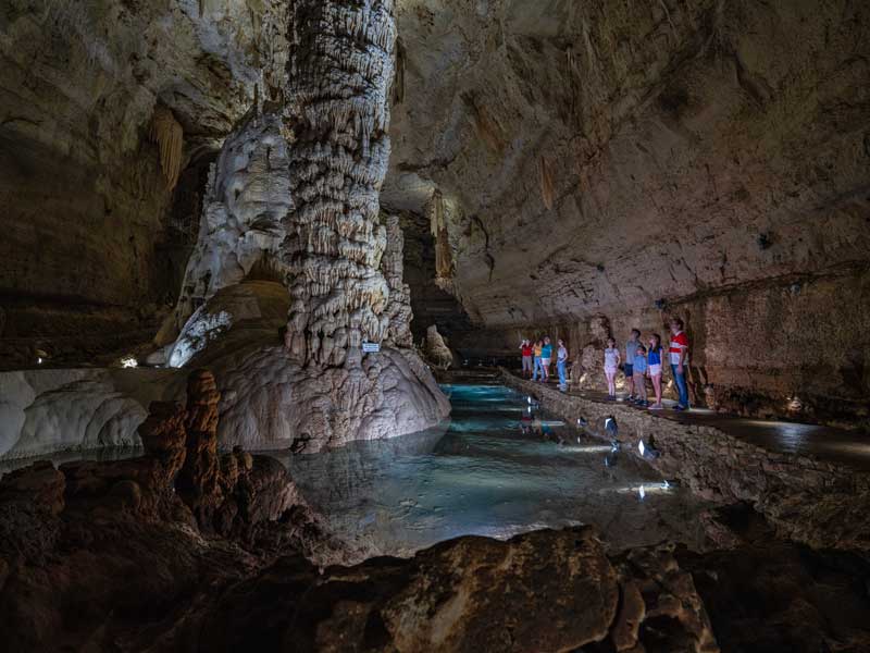 Natural Bridge Caverns