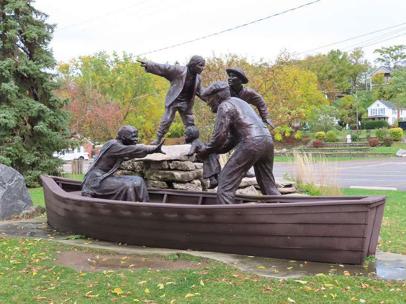 Freedom Crossing Monument