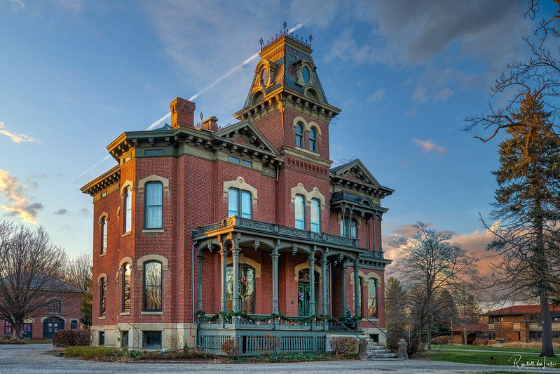 Western Illinois Museum