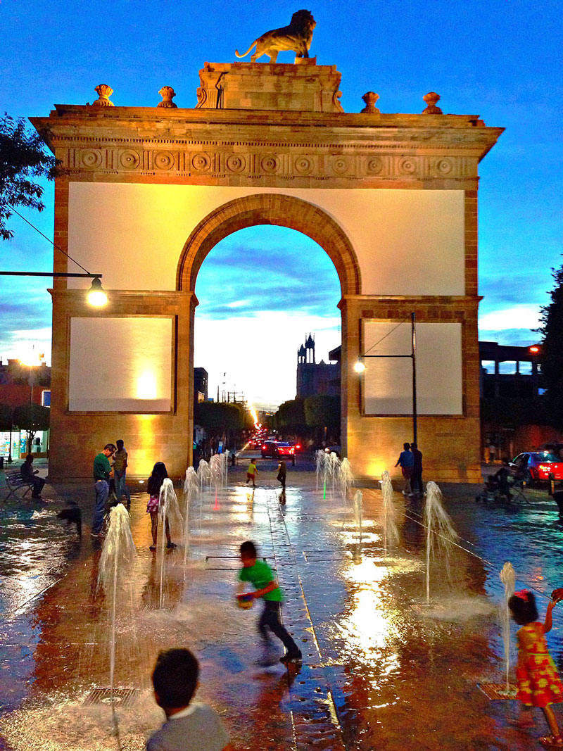 Arco de la Calzada